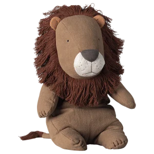 Big lion safari friends