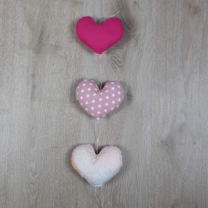 Guirlande de cœurs en coton, tons roses