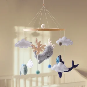 Mobile Bébé Baleine en Feutre
