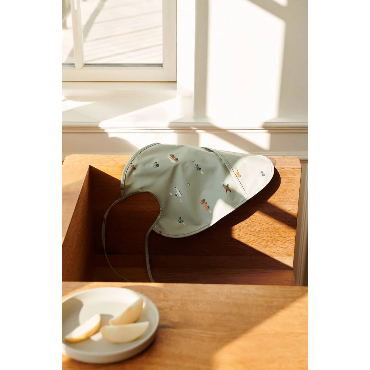 Bavoir Imperméable Lai – Véhicules – Image 2