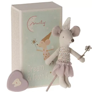 Souris Fée des dents, petite soeur, dans sa boîte d’allumettes